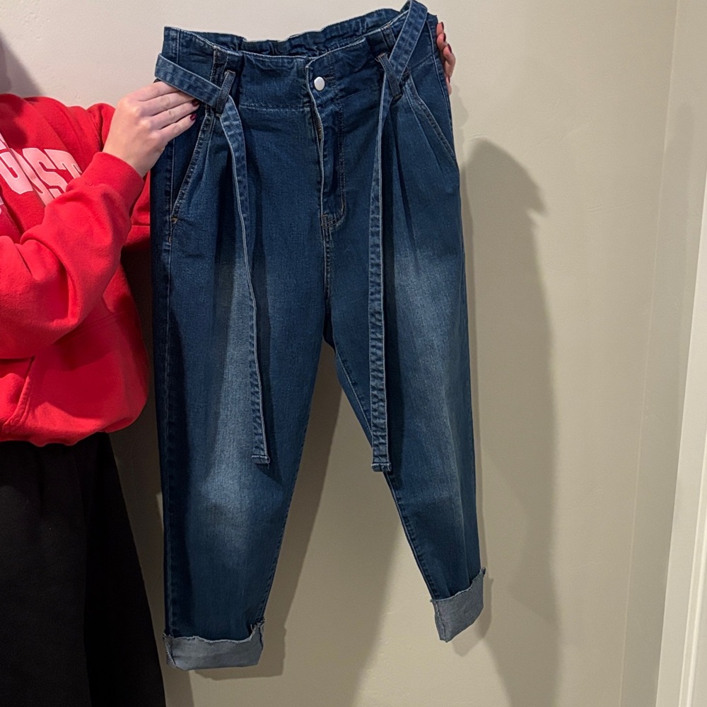 Chic Dark Blue Women's Cropped Jeans